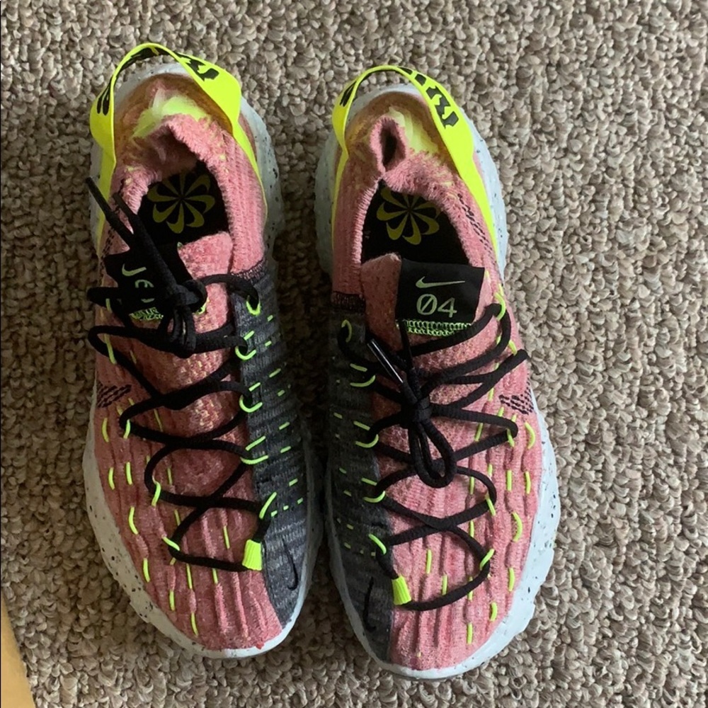 🎉🎉Day SALE🎉🎉 Nike Space Hippie 04 Women’s